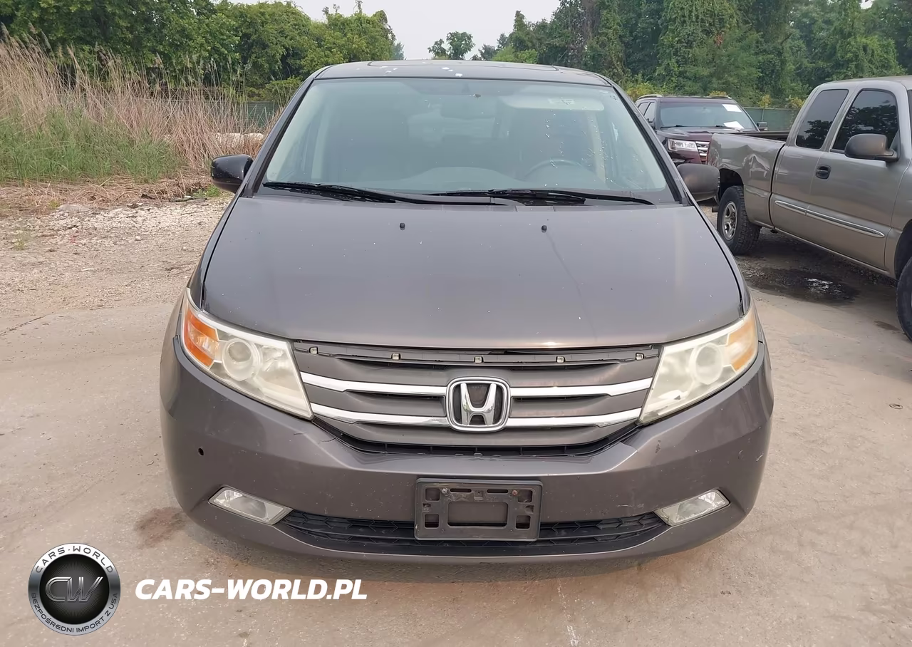 2013 Honda Odyssey Touring-Touring Elite VIN:5FNRL5H94DB011590 - 12