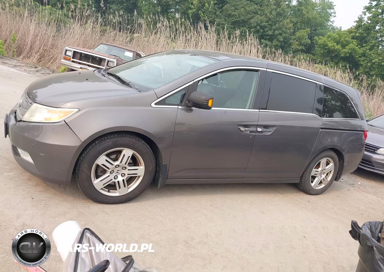 2013 Honda Odyssey Touring-Touring Elite VIN:5FNRL5H94DB011590 - 14