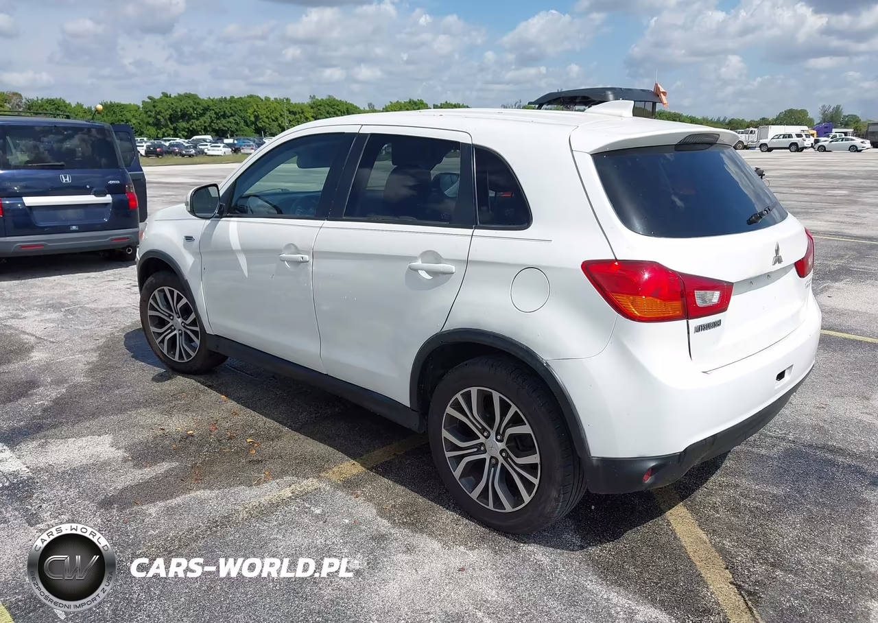 2017 Mitsubishi Outlander Sport Es VIN:JA4AP3AU7HZ013820 - 3