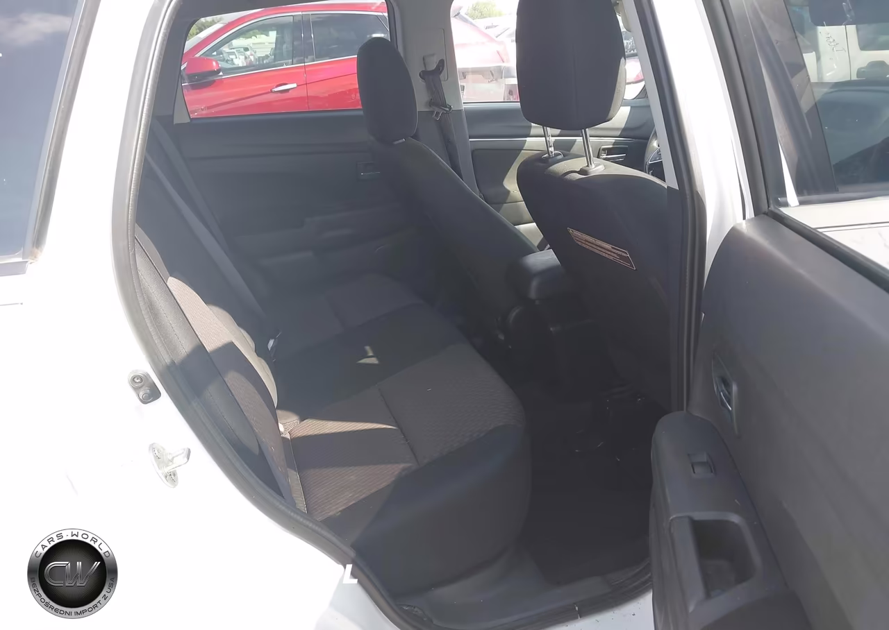 2017 Mitsubishi Outlander Sport Es VIN:JA4AP3AU7HZ013820 - 8