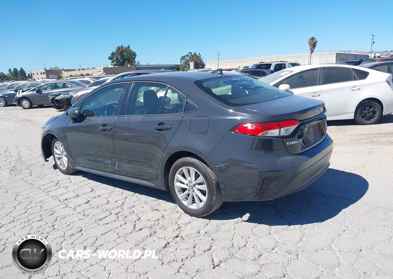 2024 Toyota Corolla Hybrid Le VIN:JTDBCMFE4R3028728 - 3