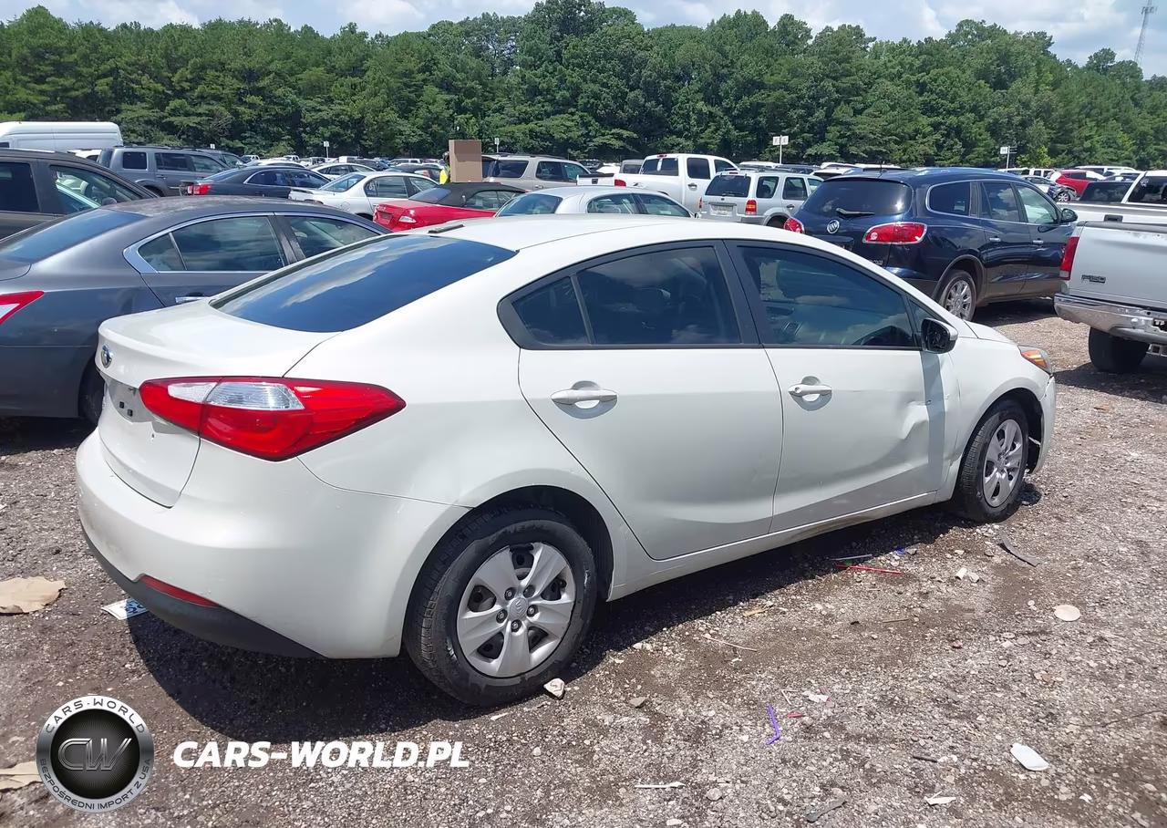 2015 Kia Forte Lx VIN:KNAFK4A62F5308598 - 4