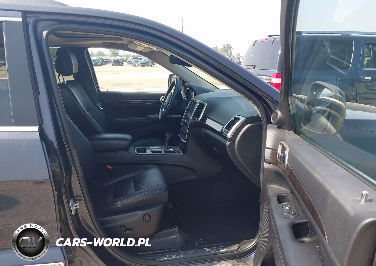 2013 Jeep Grand Cherokee Laredo VIN:1C4RJFAG4DC513999 - 5
