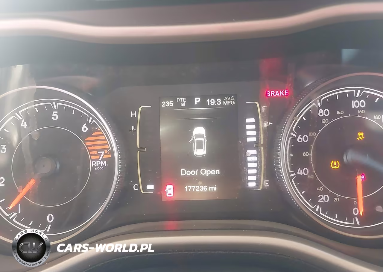 2016 Jeep Cherokee Altitude VIN:1C4PJMAB0GW340162 - 7