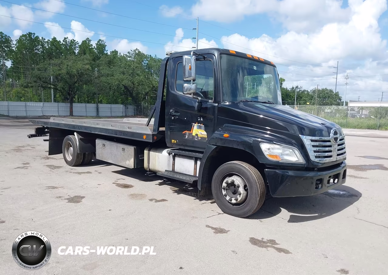 2010 Hino 258