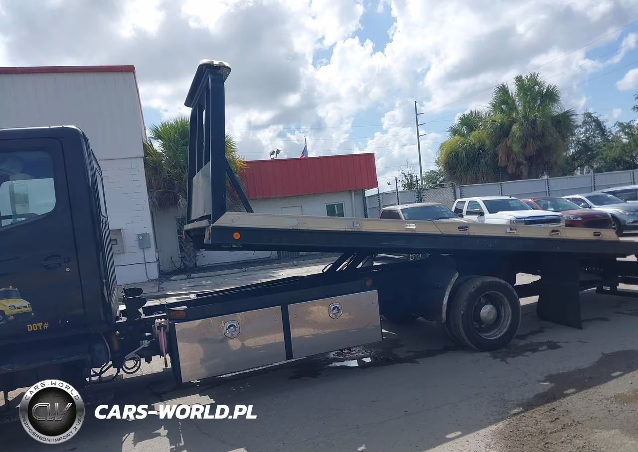 2010 Hino 258 VIN:5PVND8JN7A4S50199 - 13