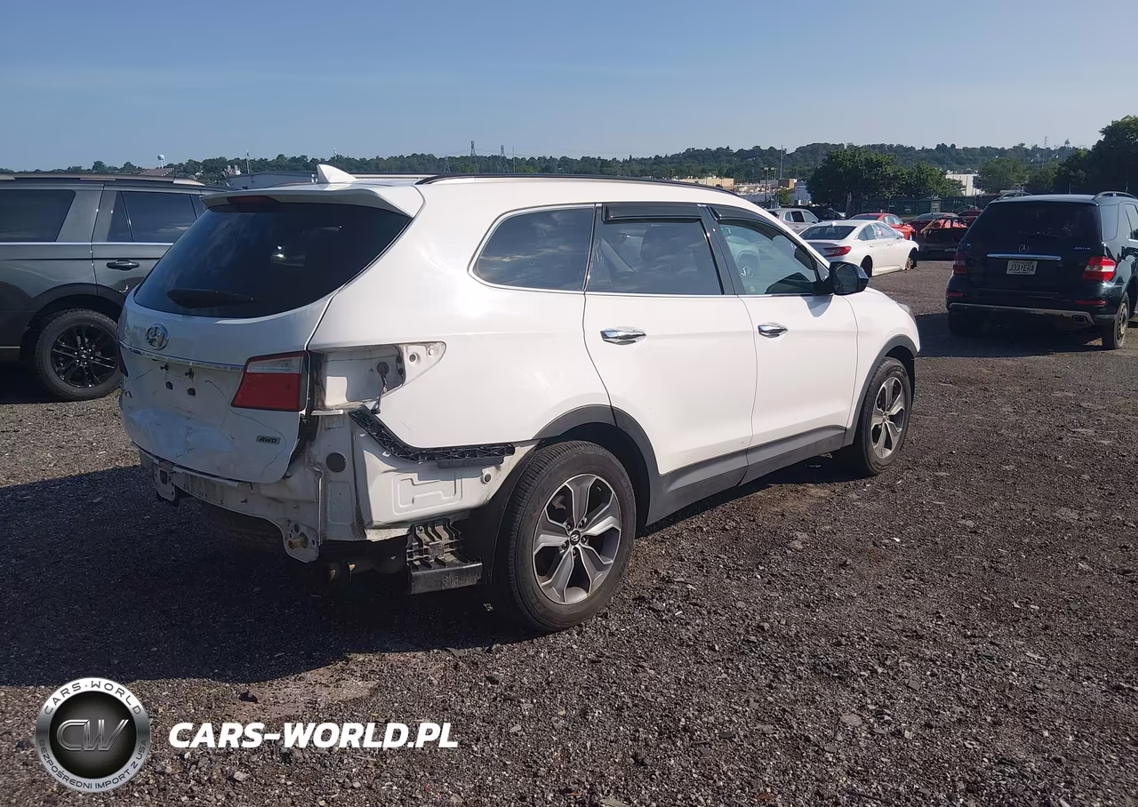 2016 Hyundai Santa Fe Se VIN:KM8SMDHF2GU156102 - 4