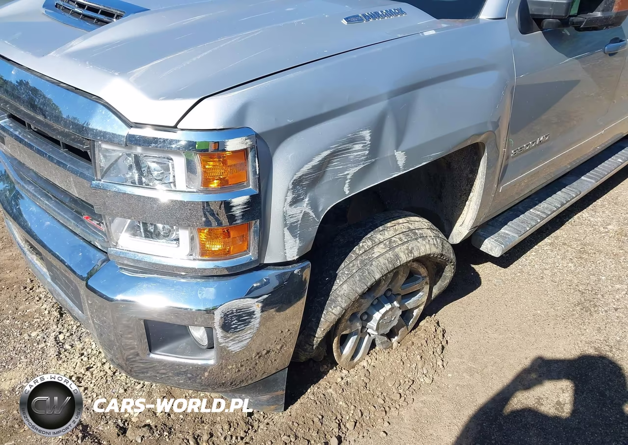 2019 Chevrolet Silverado 3500Hd Lt VIN:1GC4KWCY8KF100511 - 11
