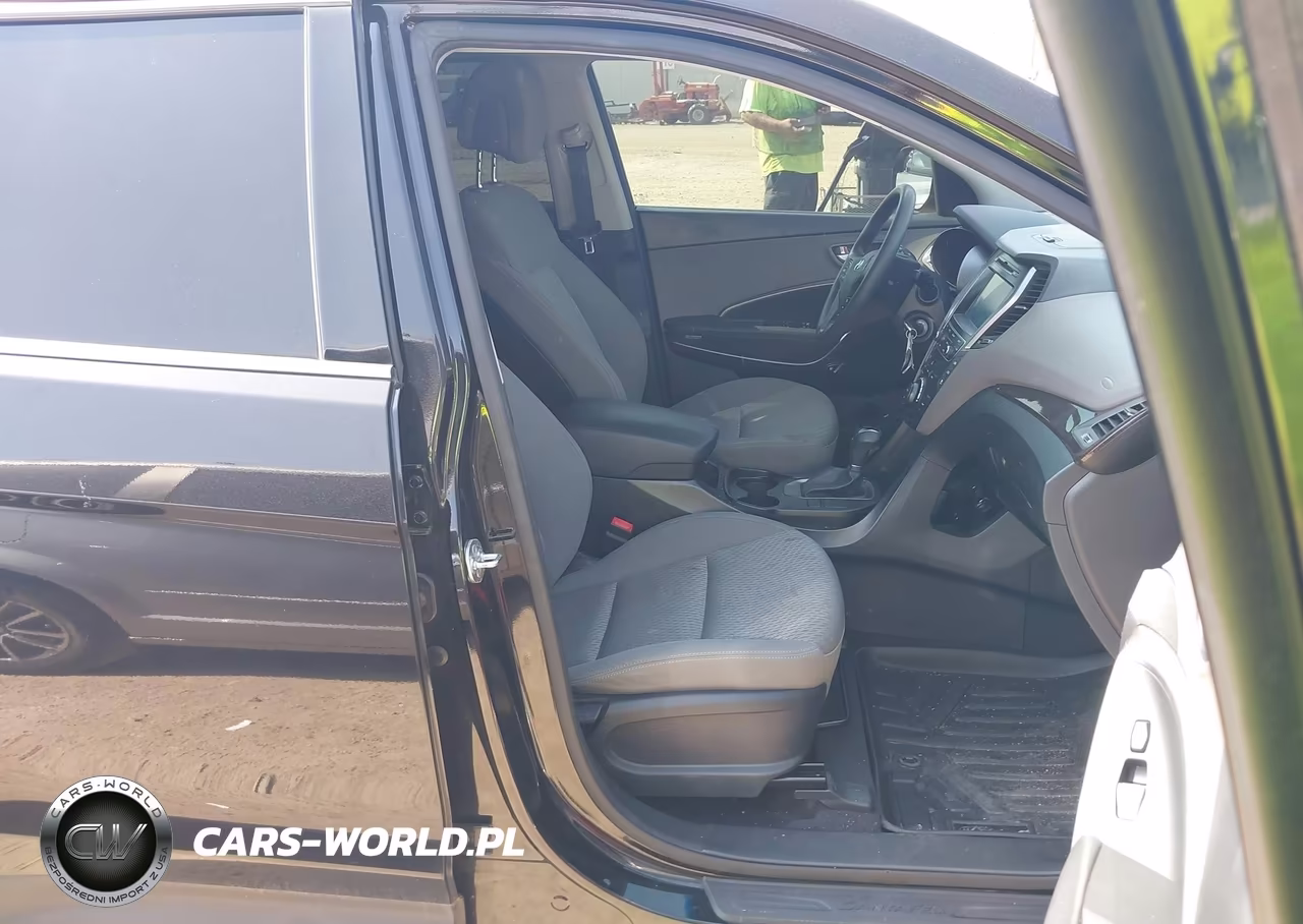 2017 Hyundai Santa Fe Se VIN:KM8SMDHF9HU220041 - 5