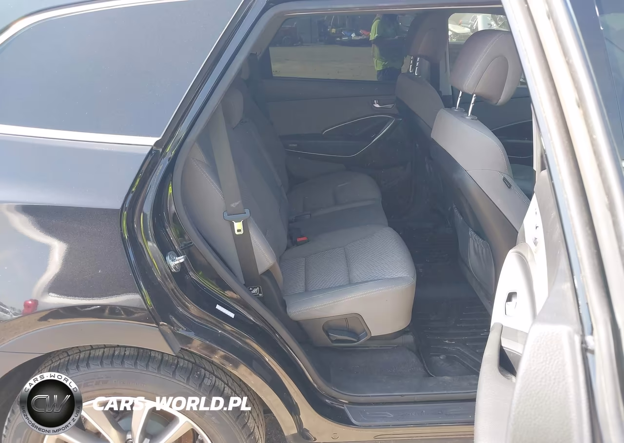 2017 Hyundai Santa Fe Se VIN:KM8SMDHF9HU220041 - 8