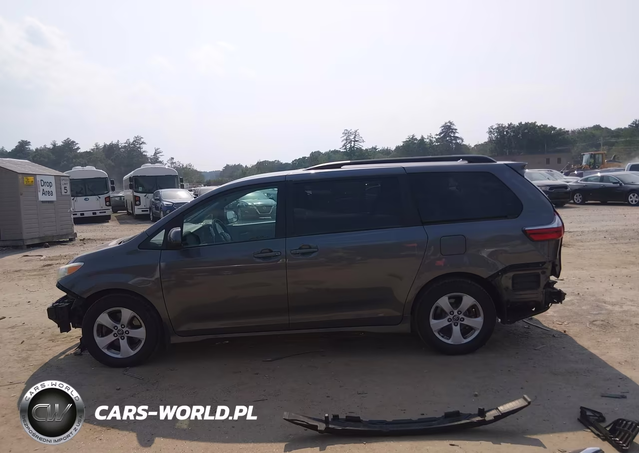 2019 Toyota Sienna Le 8 Passenger VIN:5TDKZ3DC8KS968948 - 15