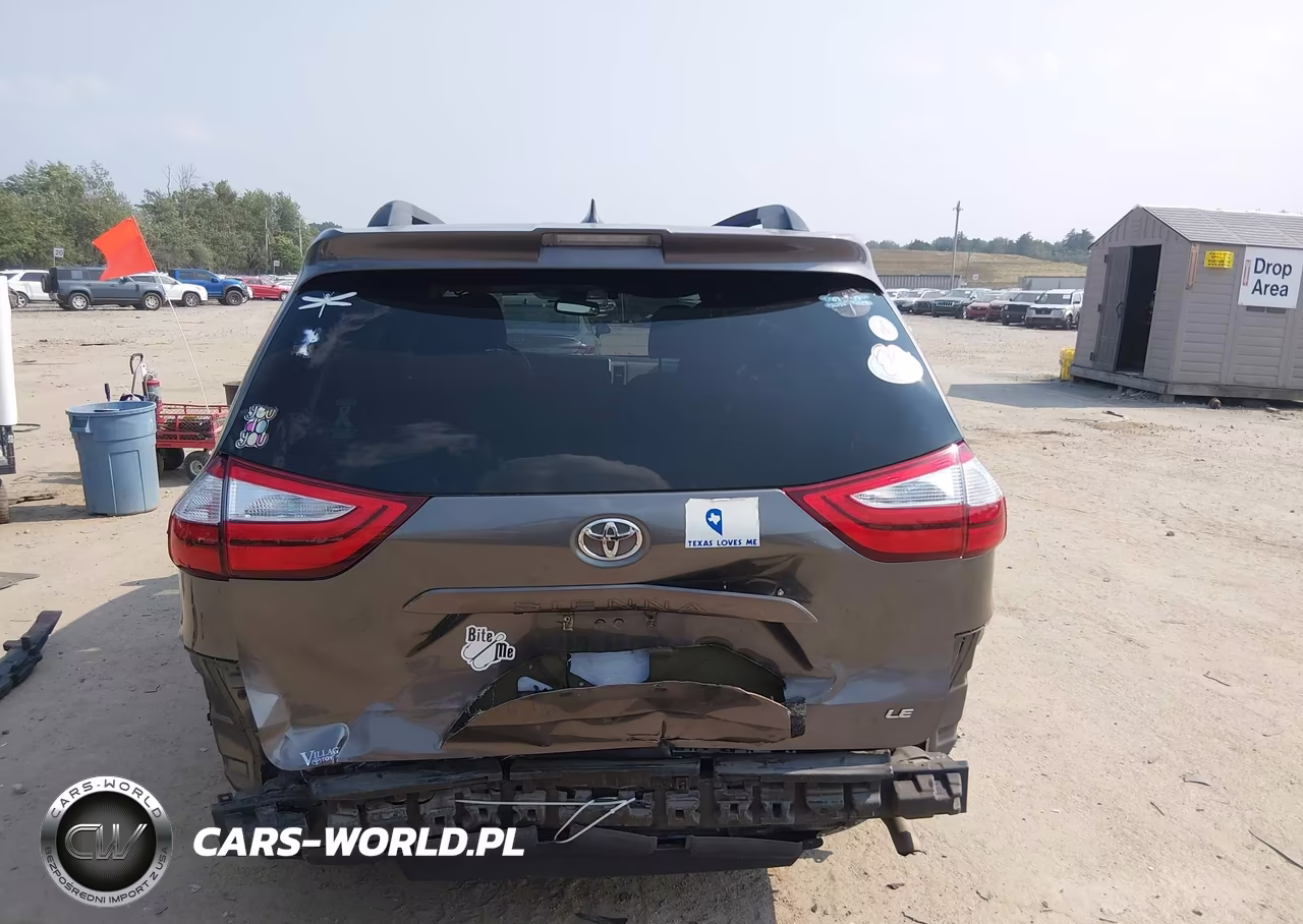 2019 Toyota Sienna Le 8 Passenger VIN:5TDKZ3DC8KS968948 - 17