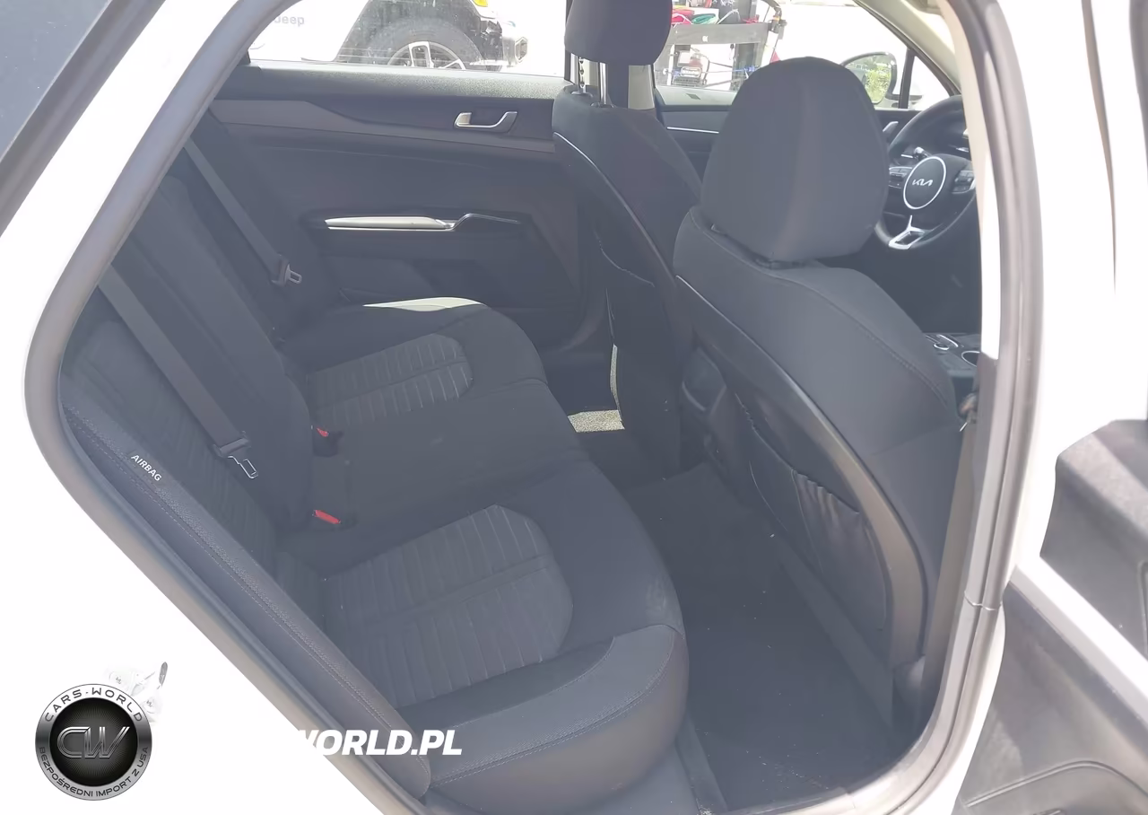 2026 Kia K5 Lxs Fwd VIN:KNAG24J79T5457633 - 8