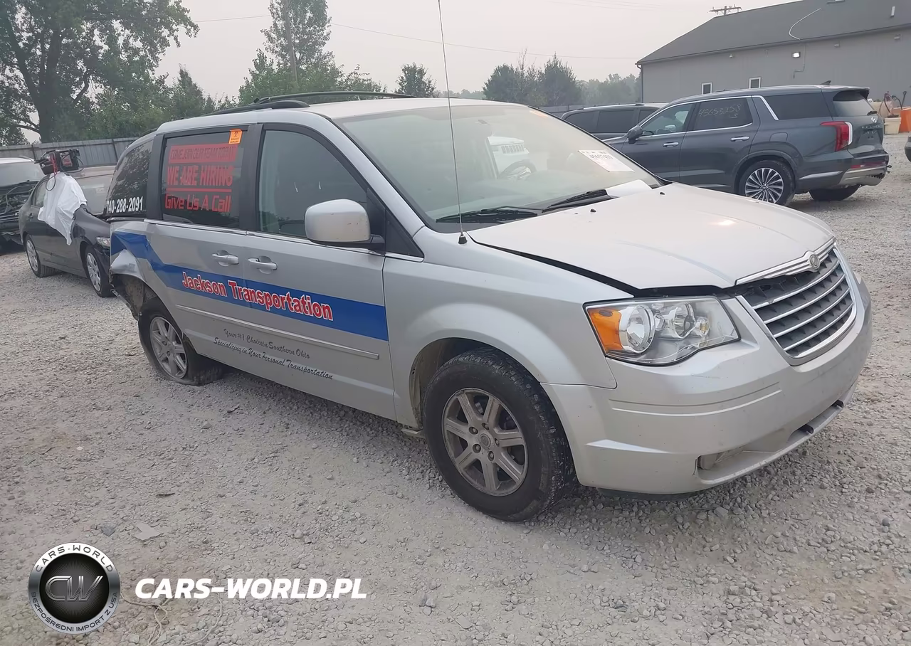 2010 Chrysler Town & Country Touring
