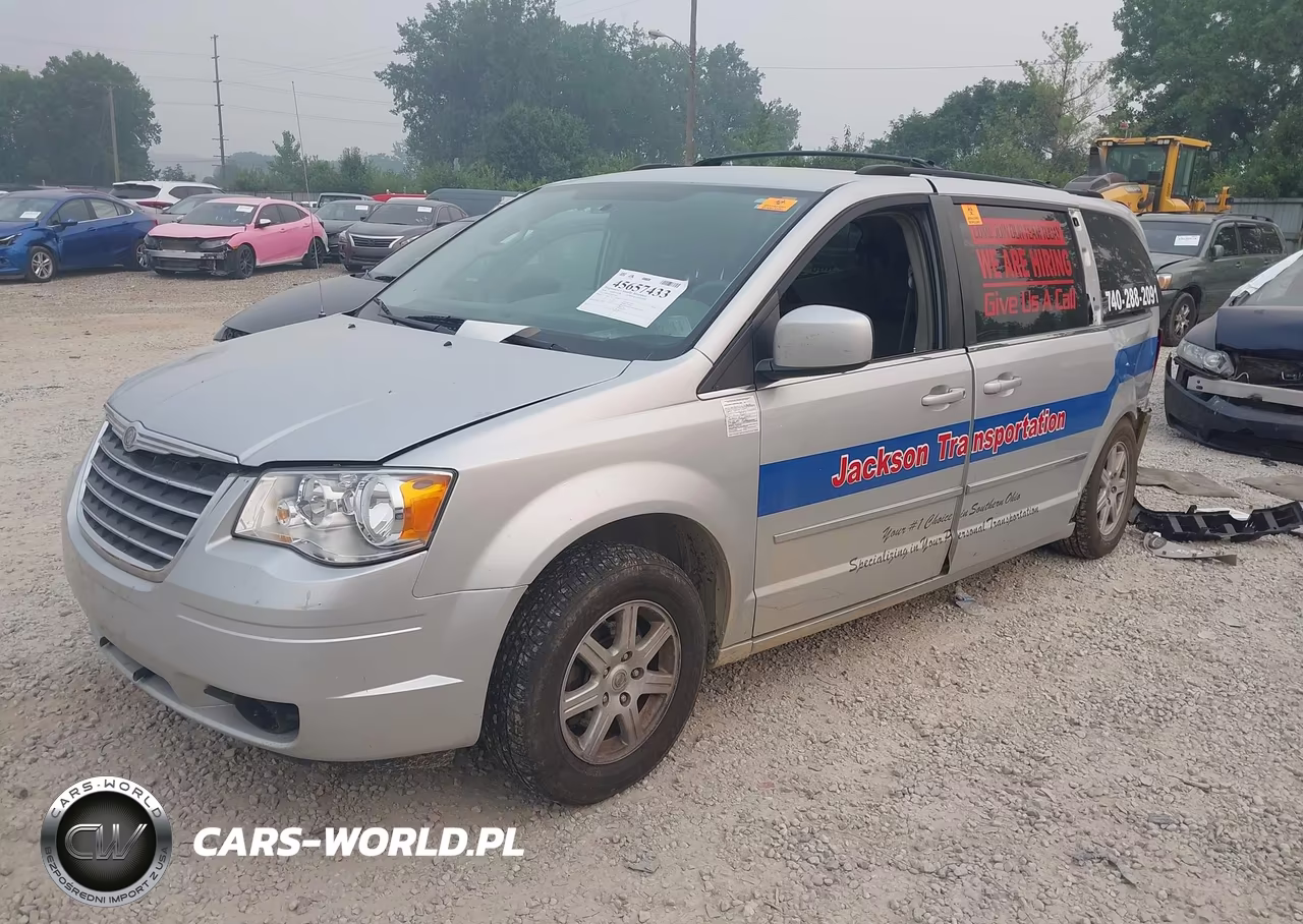 2010 Chrysler Town & Country Touring VIN:2A4RR5D17AR319667 - 2