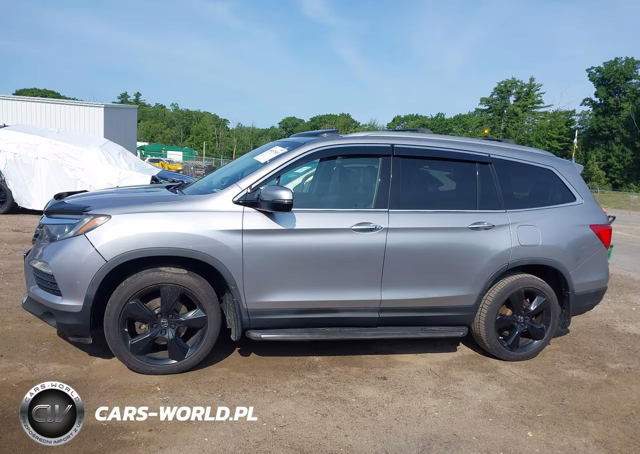 2017 Honda Pilot Elite VIN:5FNYF6H09HB034556 - 15