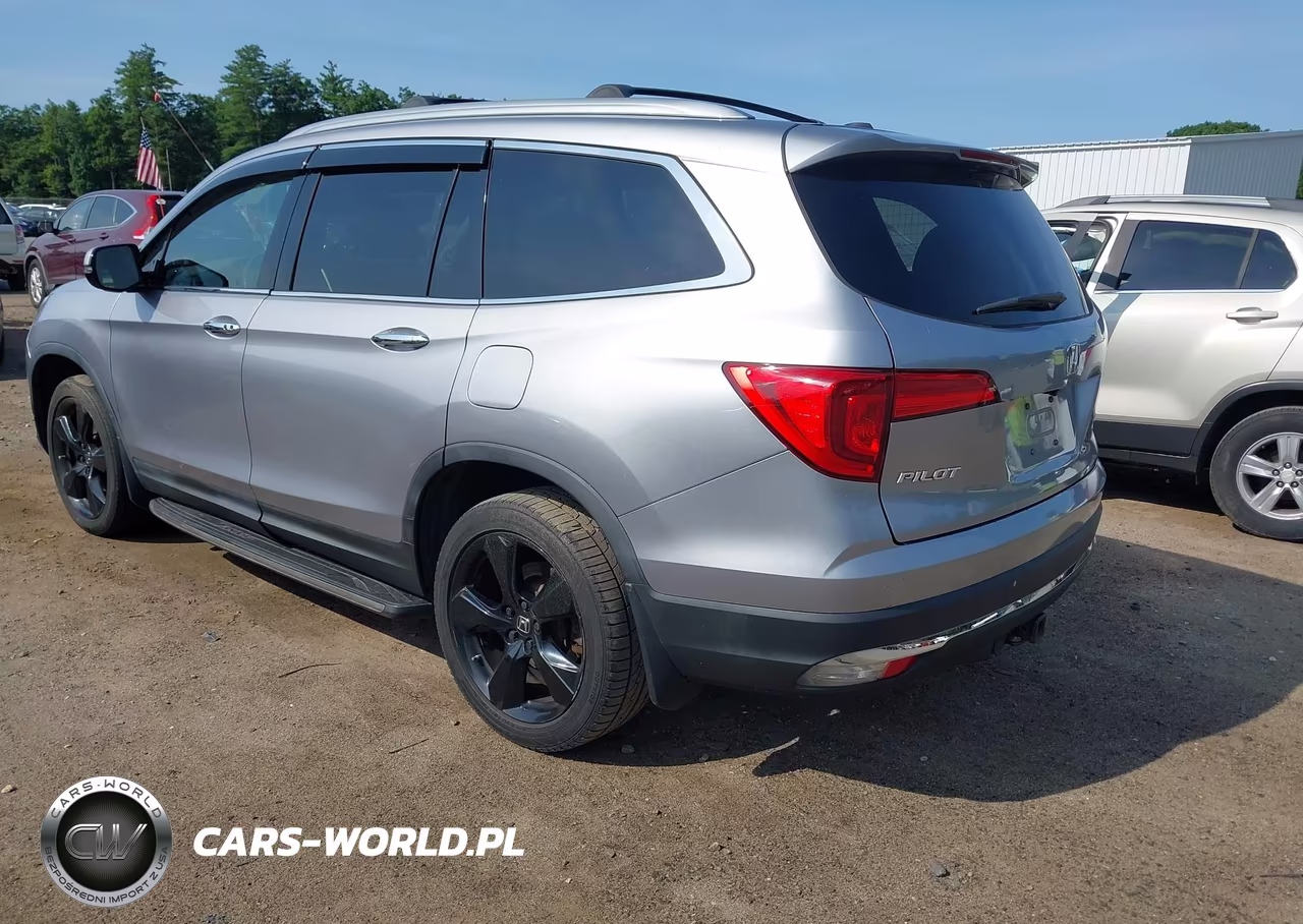 2017 Honda Pilot Elite VIN:5FNYF6H09HB034556 - 3