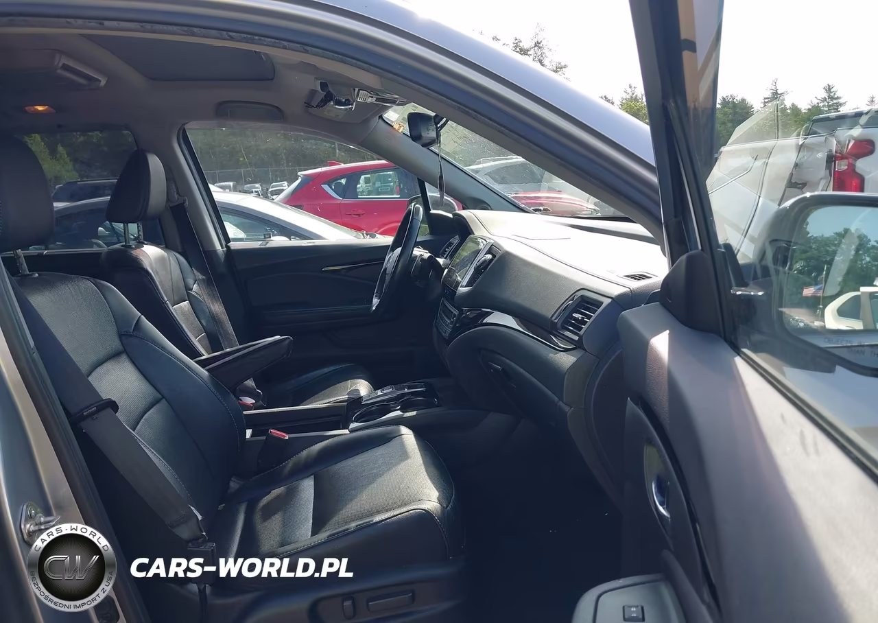 2017 Honda Pilot Elite VIN:5FNYF6H09HB034556 - 5