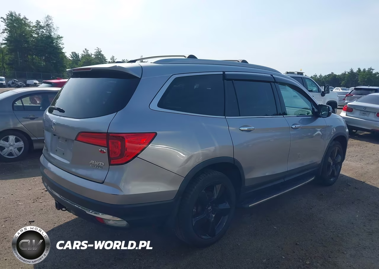 2017 Honda Pilot Elite VIN:5FNYF6H09HB034556 - 6