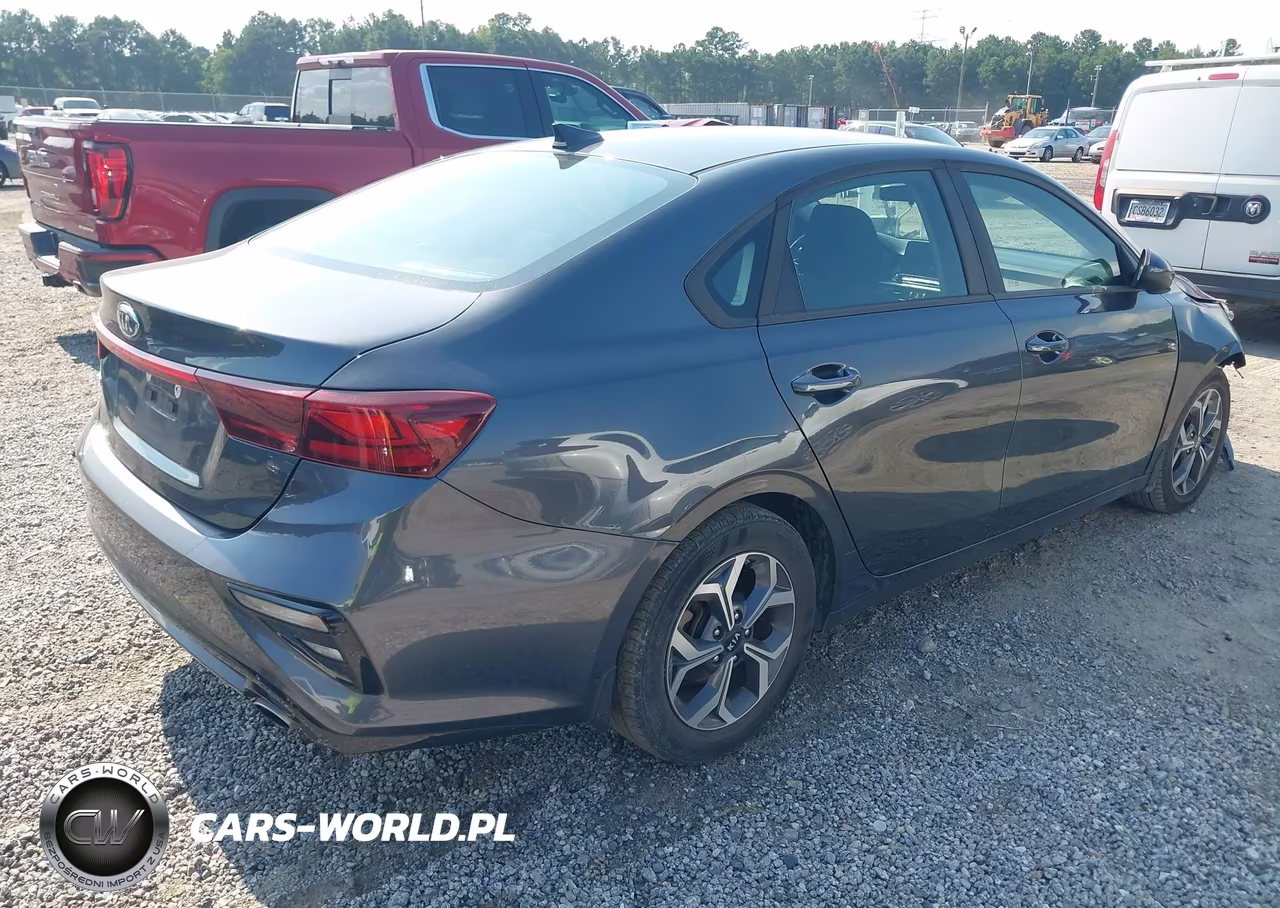 2019 Kia Forte Lxs VIN:3KPF24AD6KE059142 - 4