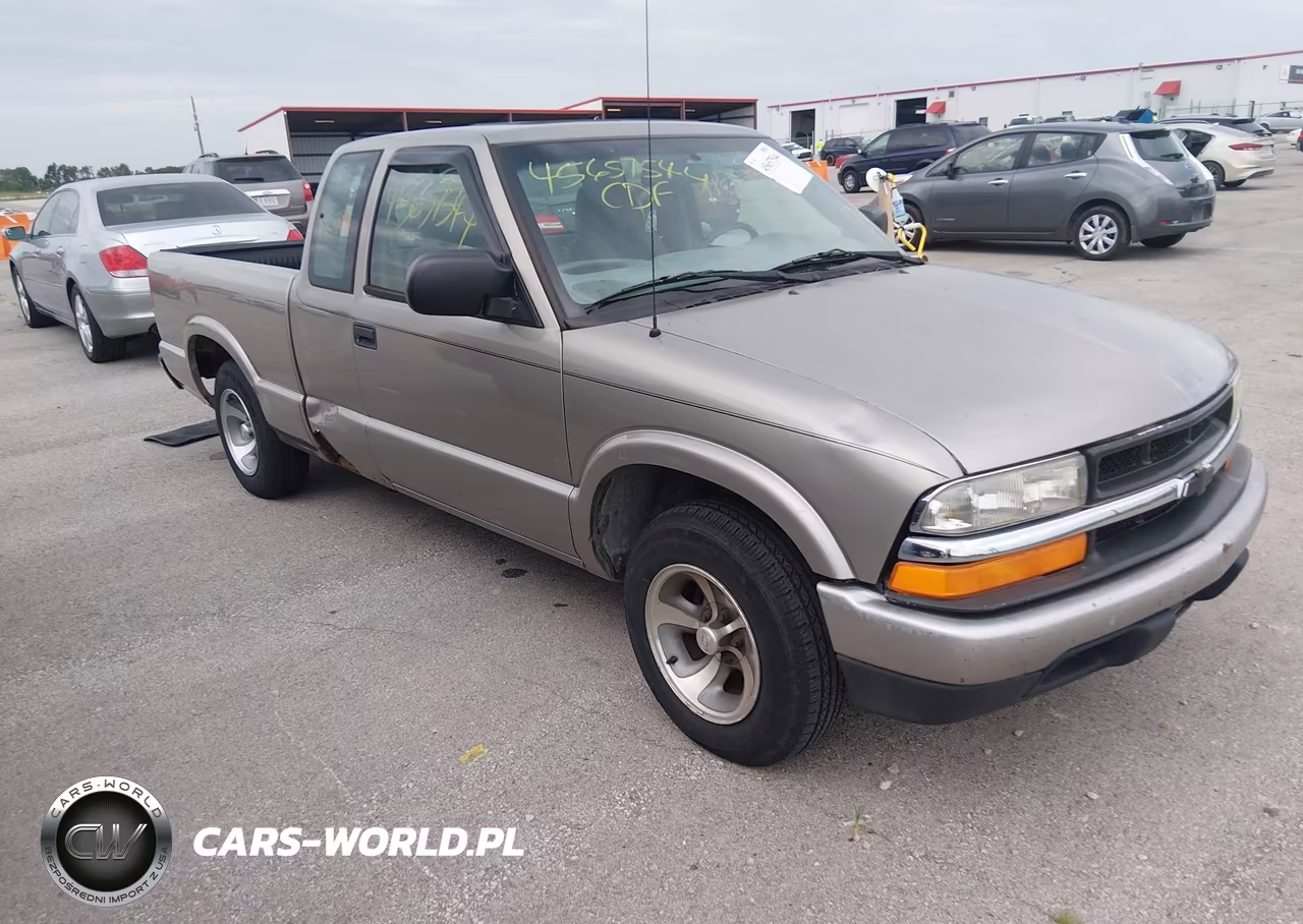 2003 Chevrolet S-10 VIN:1GCCS19X738289008 - 1