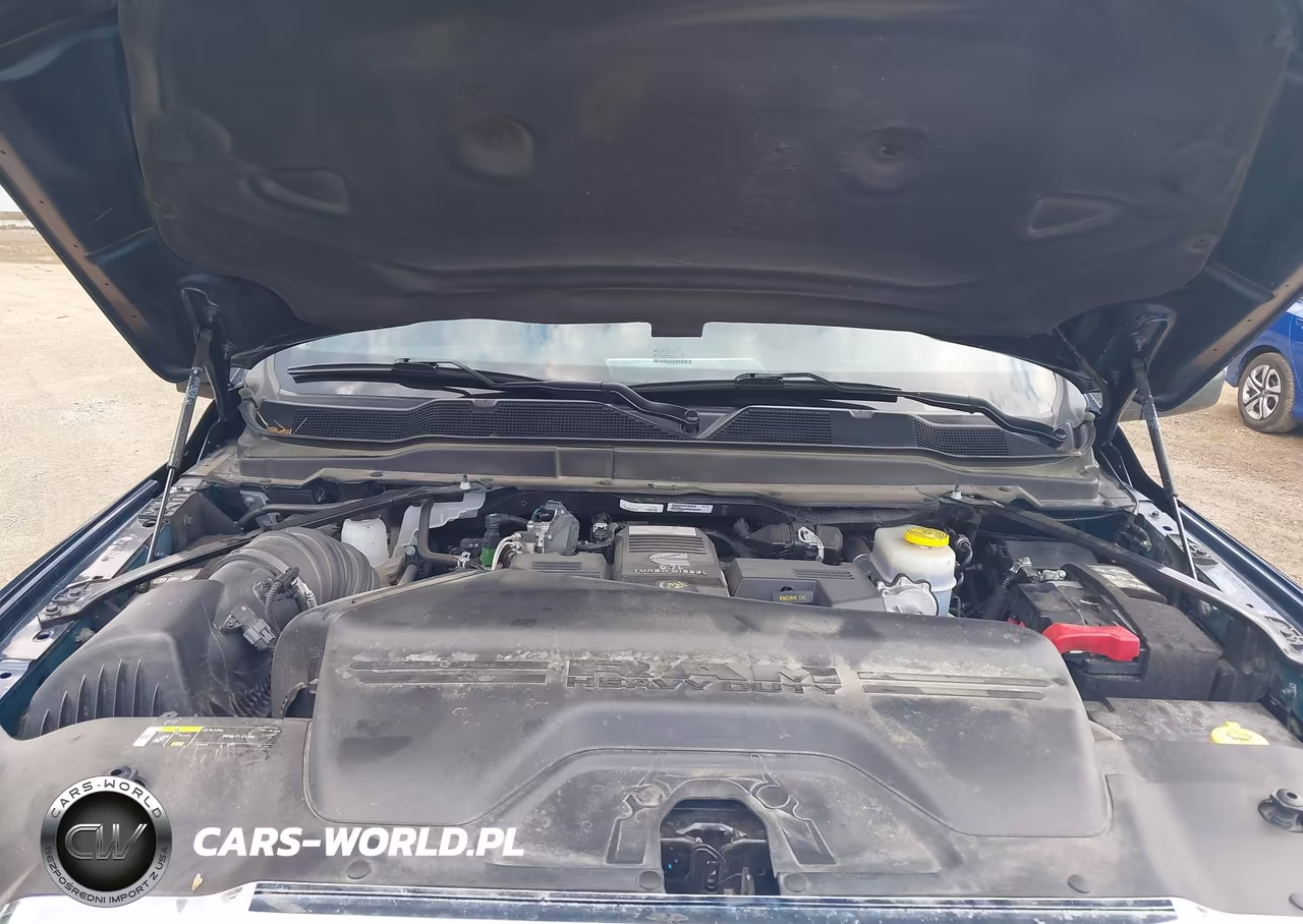 2024 Ram 2500 VIN:3C6UR5FL2RG368282 - 10