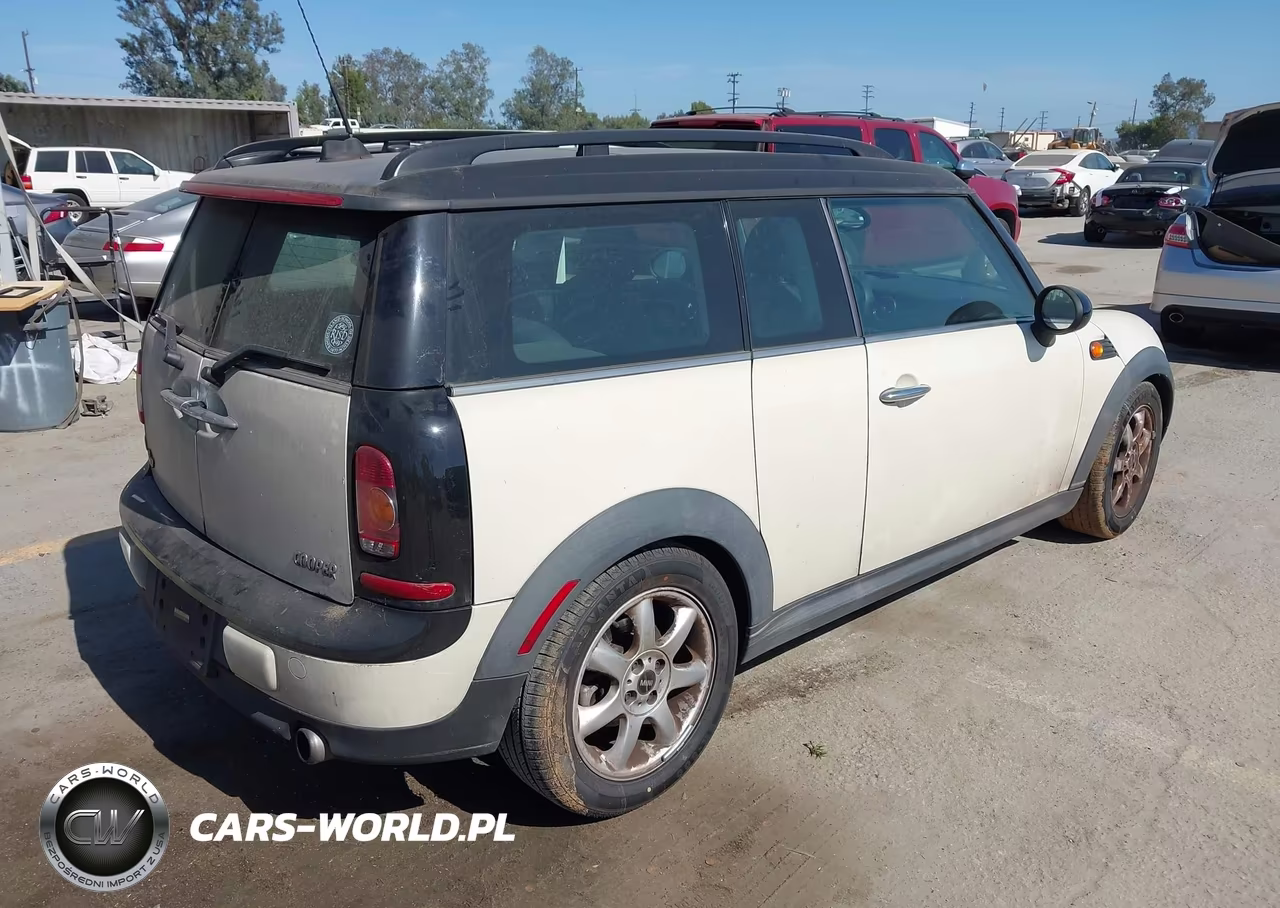 2010 Mini Cooper Clubman VIN:WMWML3C50ATX37889 - 4