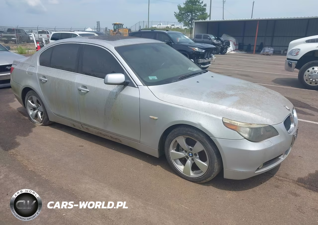 2005 BMW 525I