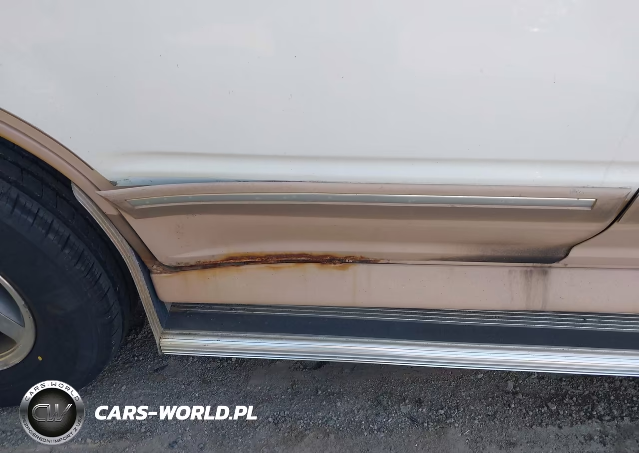 1992 Ford Bronco VIN:1FMDU34X8RUC33348 - 12
