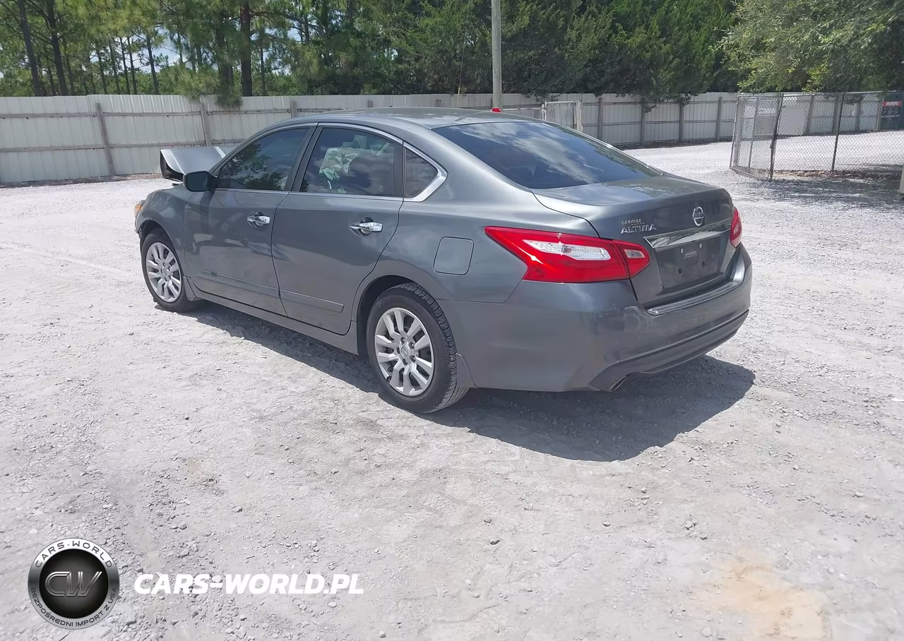 2017 Nissan Altima 2.5 S VIN:1N4AL3AP8HC199727 - 3