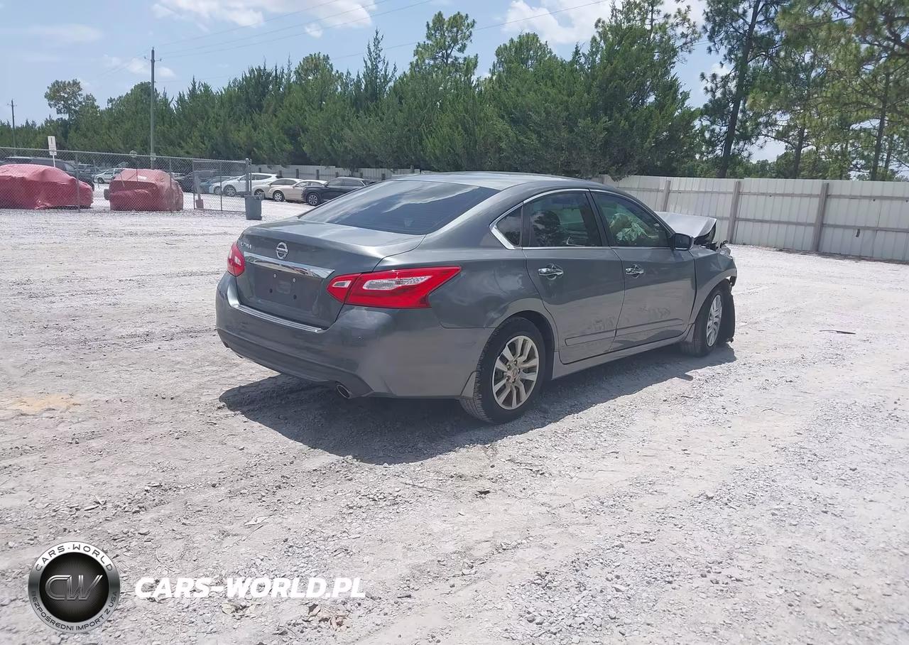 2017 Nissan Altima 2.5 S VIN:1N4AL3AP8HC199727 - 4