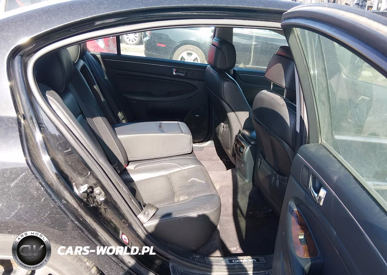 2009 Hyundai Genesis 4.6 VIN:KMHGC46F69U041579 - 8