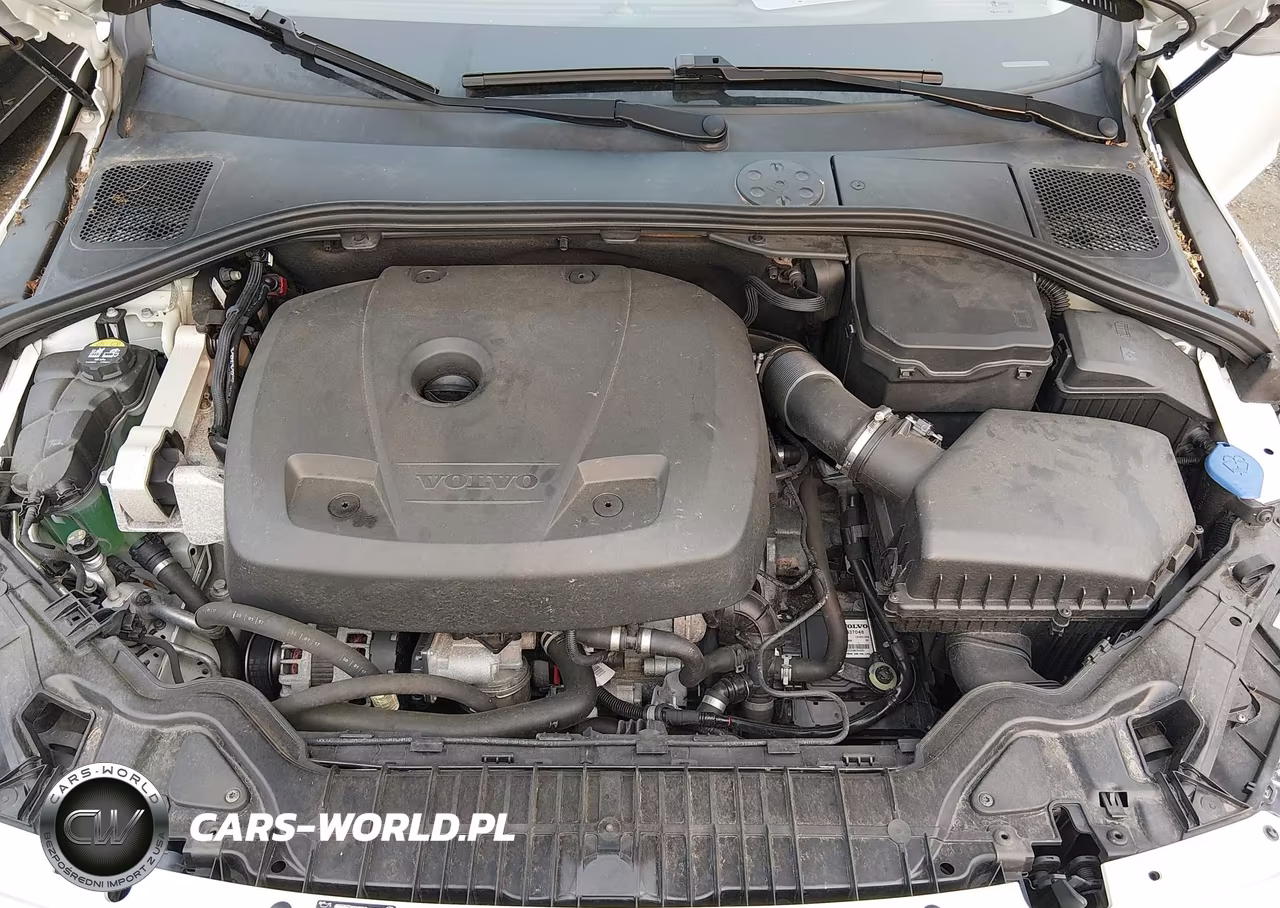 2017 Volvo S60 T5 Dynamic VIN:YV126MFLXH2439006 - 10