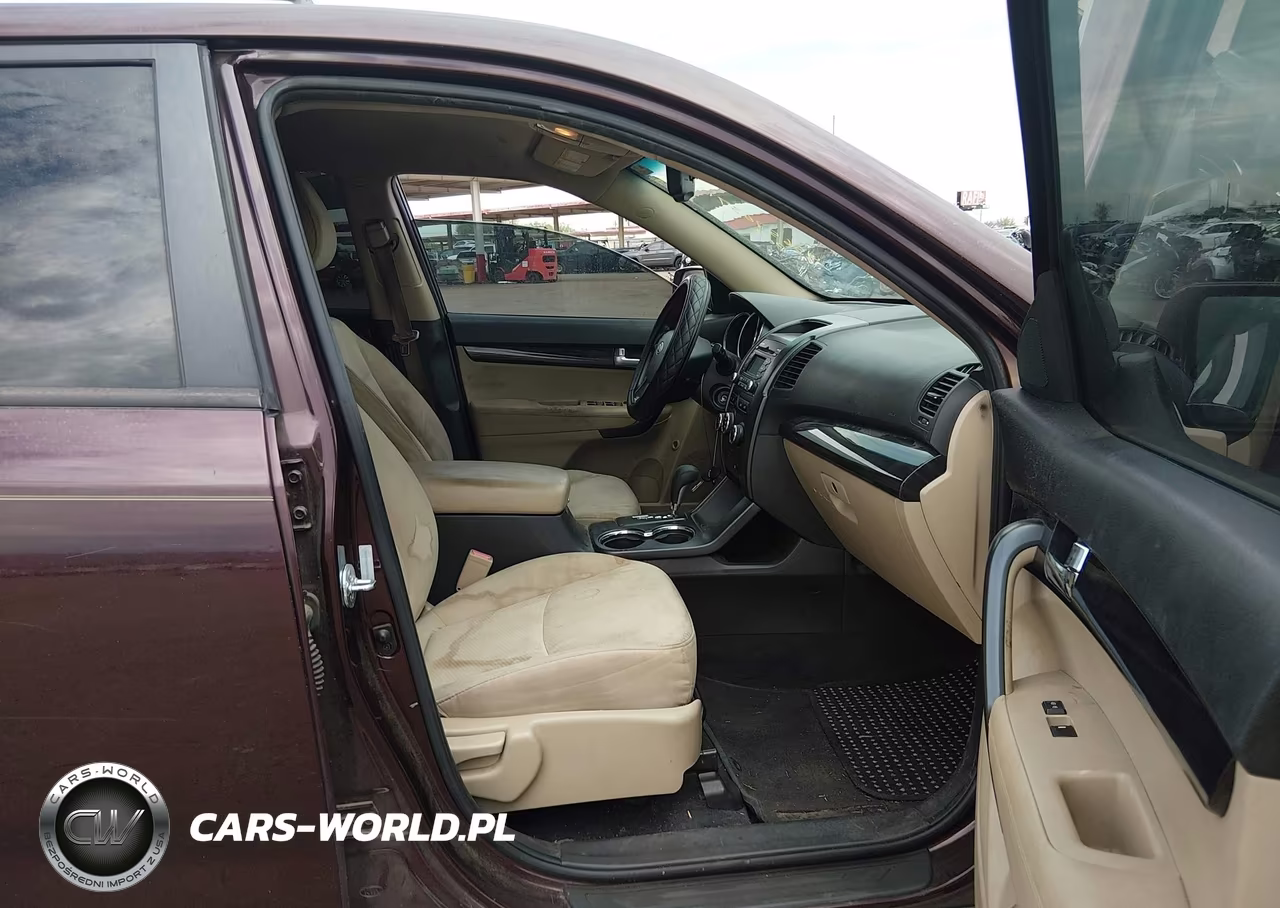 2012 Kia Sorento Lx VIN:5XYKT3A69CG238674 - 5