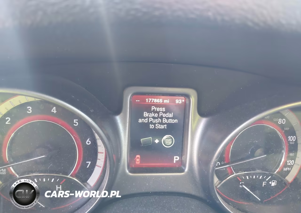 2018 Dodge Journey Crossroad VIN:3C4PDCGG2JT490145 - 15