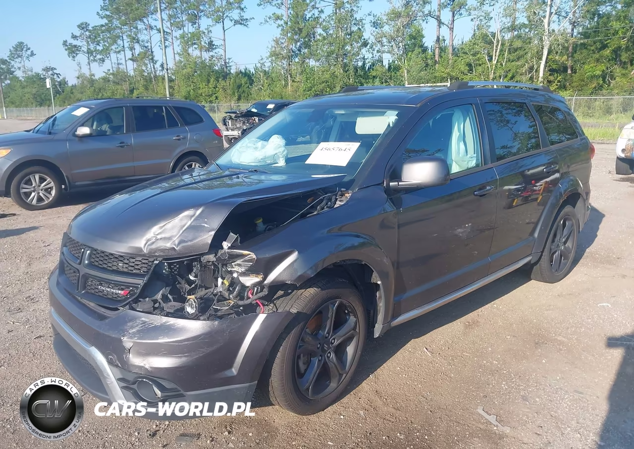 2018 Dodge Journey Crossroad VIN:3C4PDCGG2JT490145 - 2