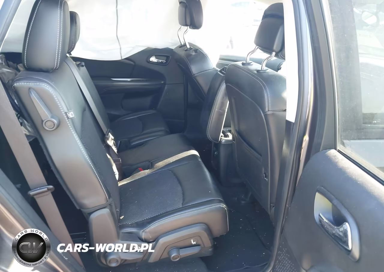 2018 Dodge Journey Crossroad VIN:3C4PDCGG2JT490145 - 8