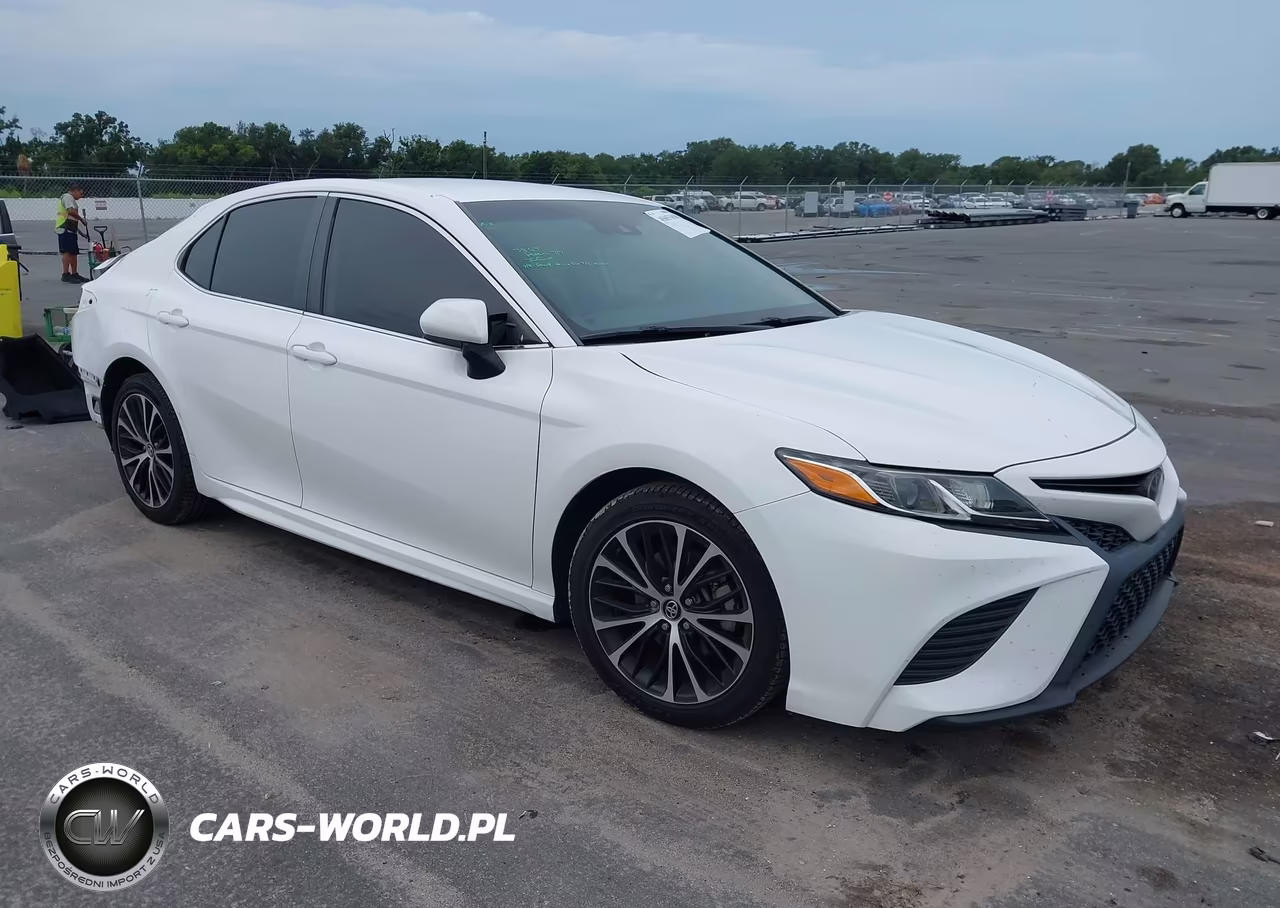 2019 Toyota Camry Se – zdjęcie 1 z 20