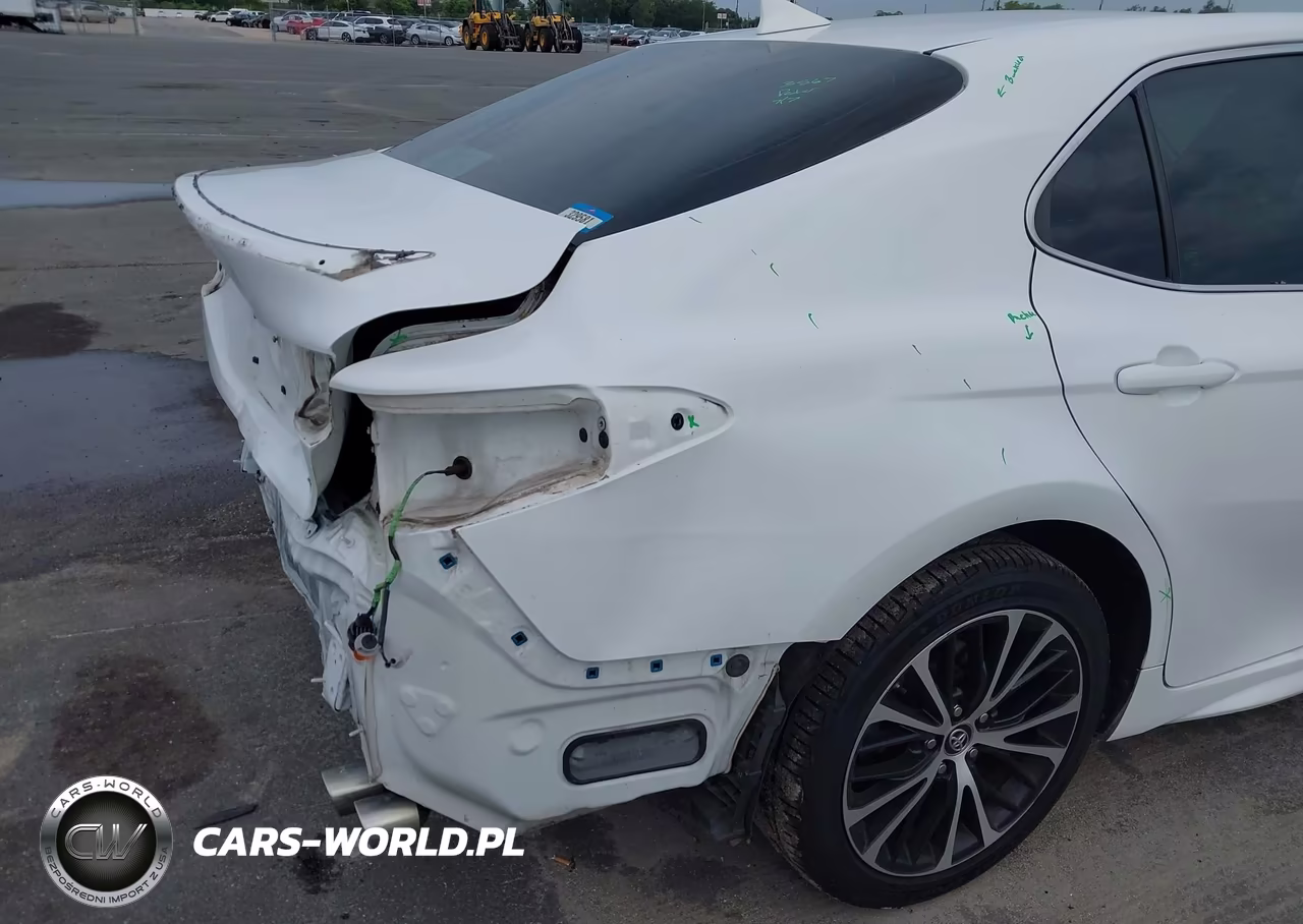 2019 Toyota Camry Se VIN:4T1B11HK0KU727339 - 18