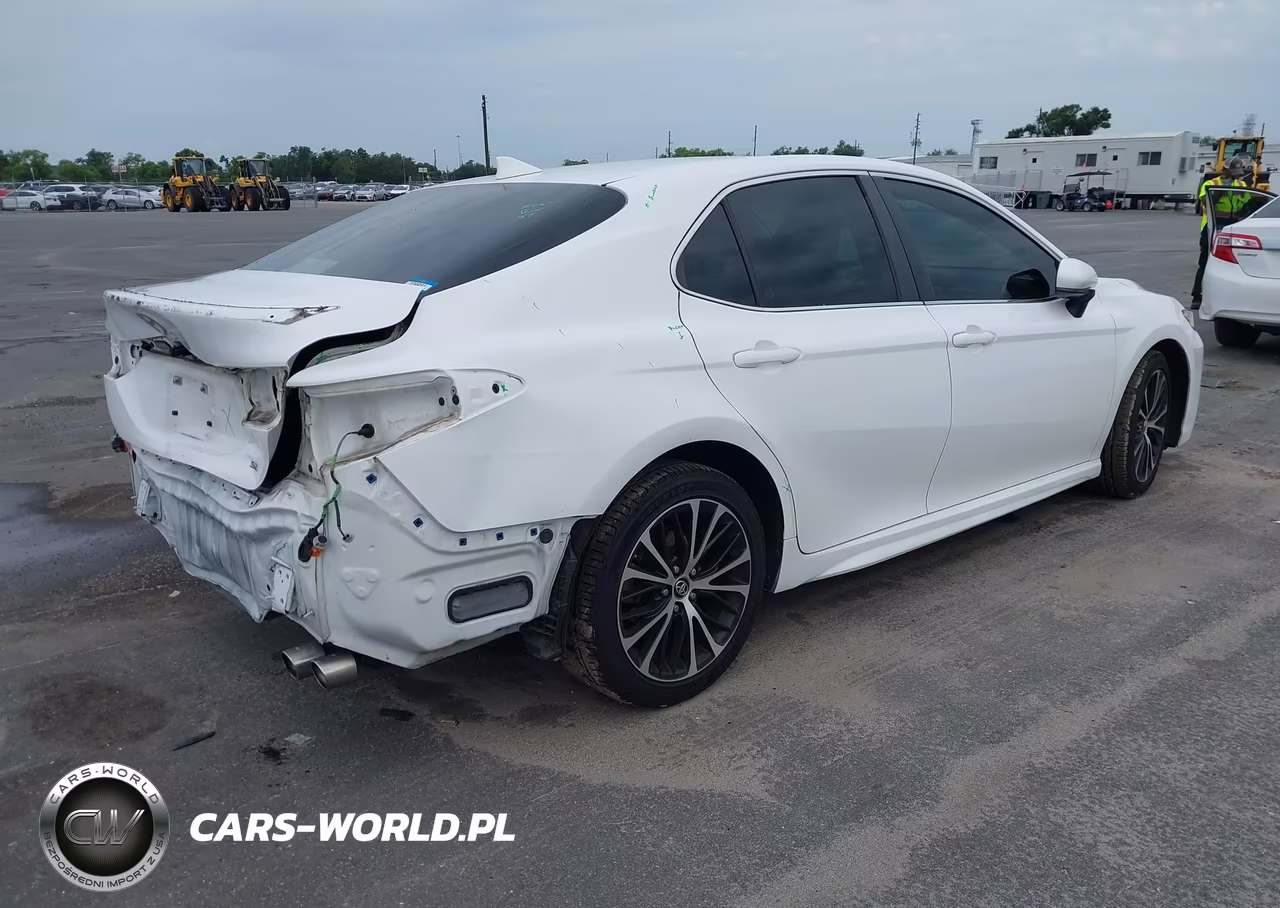 2019 Toyota Camry Se VIN:4T1B11HK0KU727339 - 4