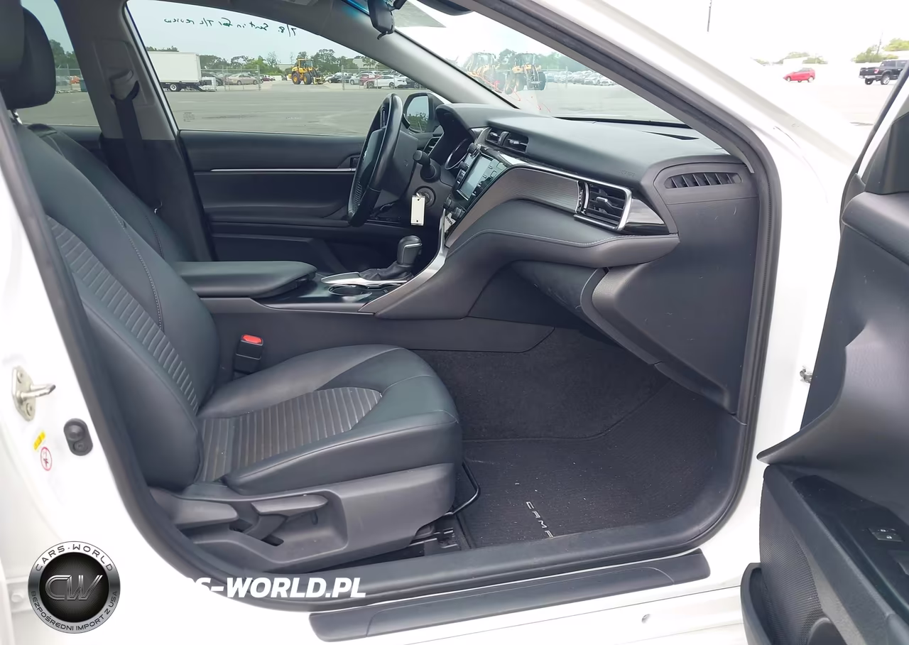 2019 Toyota Camry Se VIN:4T1B11HK0KU727339 - 5