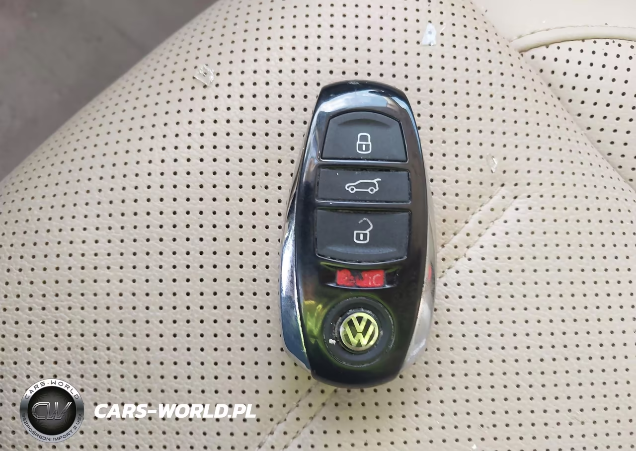 2016 Volkswagen Touareg Vr6 Lux VIN:WVGEF9BP9GD004985 - 11