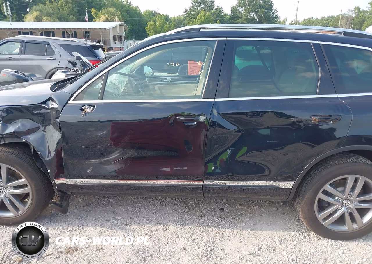 2016 Volkswagen Touareg Vr6 Lux VIN:WVGEF9BP9GD004985 - 14