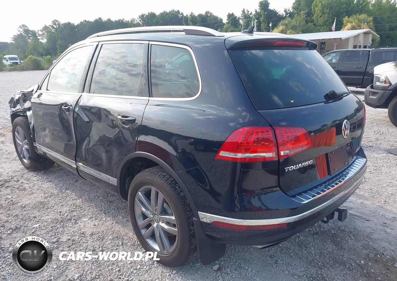 2016 Volkswagen Touareg Vr6 Lux VIN:WVGEF9BP9GD004985 - 3