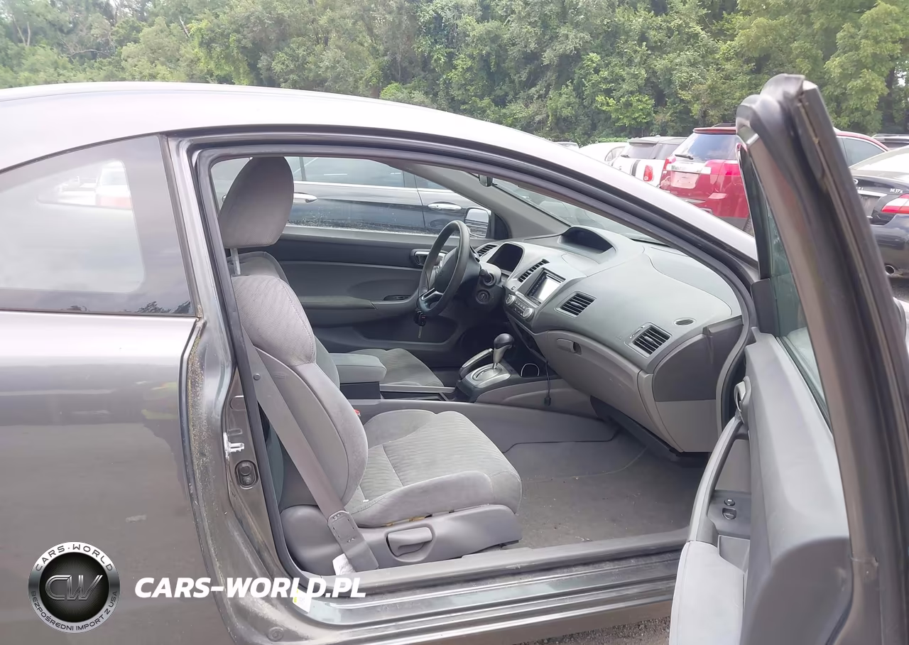 2009 Honda Civic Lx VIN:2HGFG12609H506869 - 5