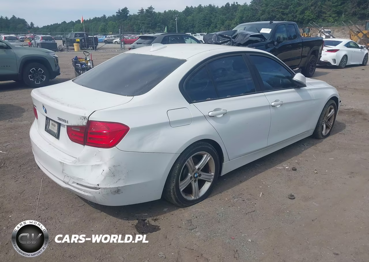 2013 BMW 328I xDrive VIN:WBA3B5C5XDF592387 - 4