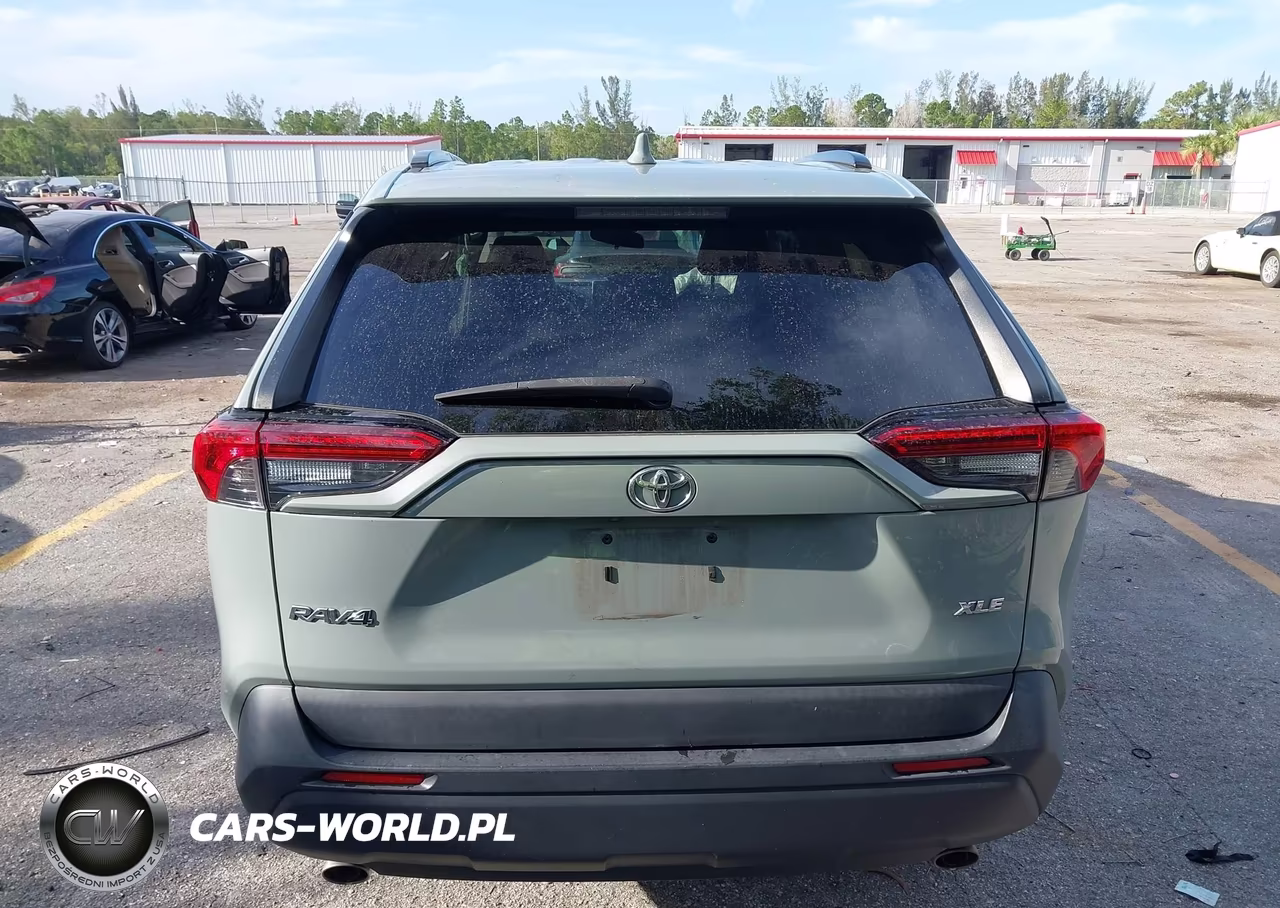 2021 Toyota Rav4 Xle Premium VIN:2T3C1RFVXMC087135 - 17