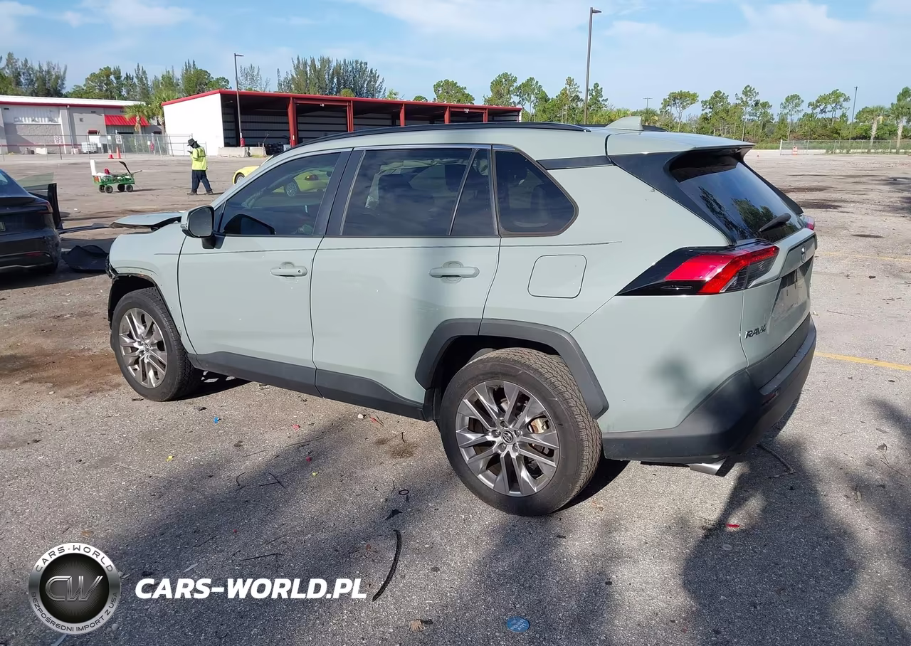 2021 Toyota Rav4 Xle Premium VIN:2T3C1RFVXMC087135 - 3