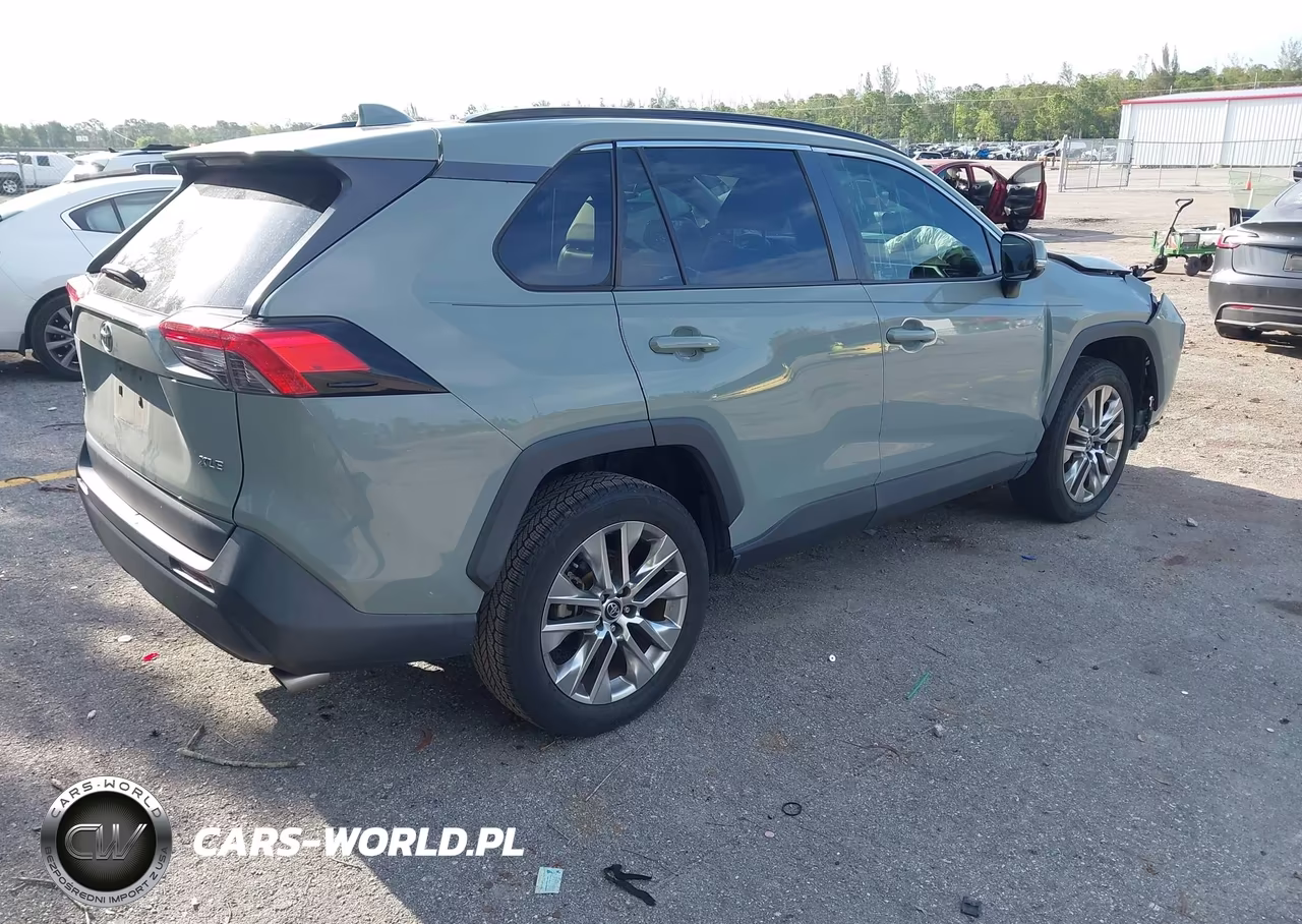 2021 Toyota Rav4 Xle Premium VIN:2T3C1RFVXMC087135 - 4