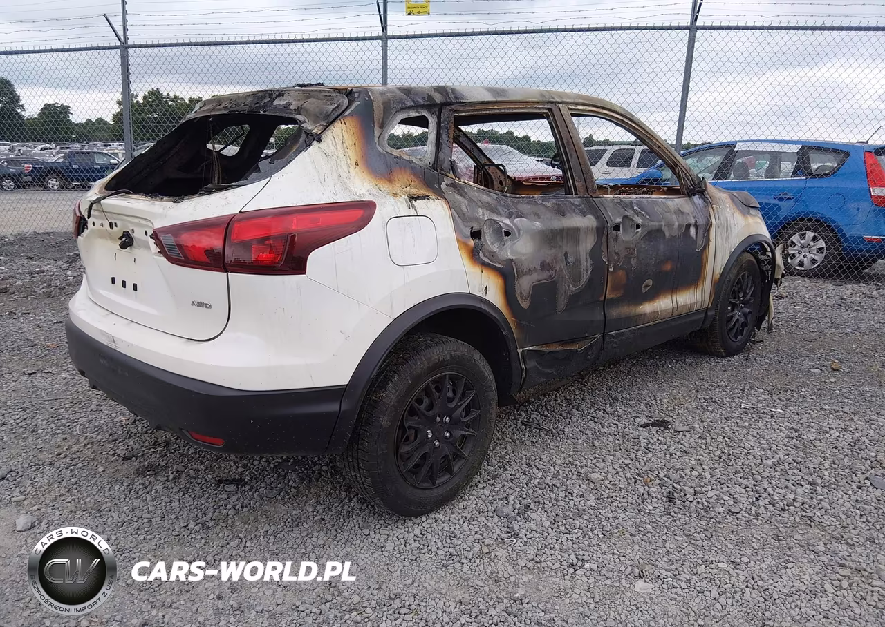 2019 Nissan Rogue Sport S VIN:JN1BJ1CR7KW350153 - 4